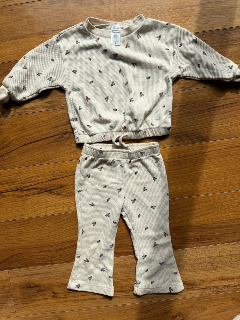 12m Carter’s Cream Waffle Knit Casual Set with Tiny Holly Print for Christmas